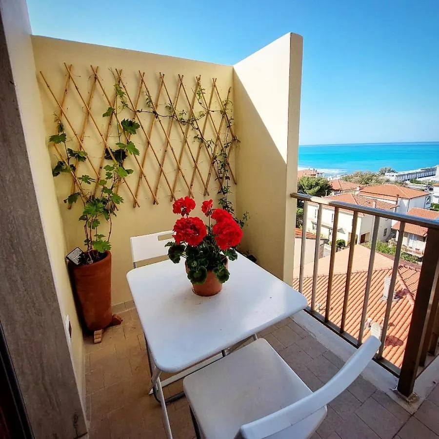Suite Blumare Rosignano Solvay 0*,